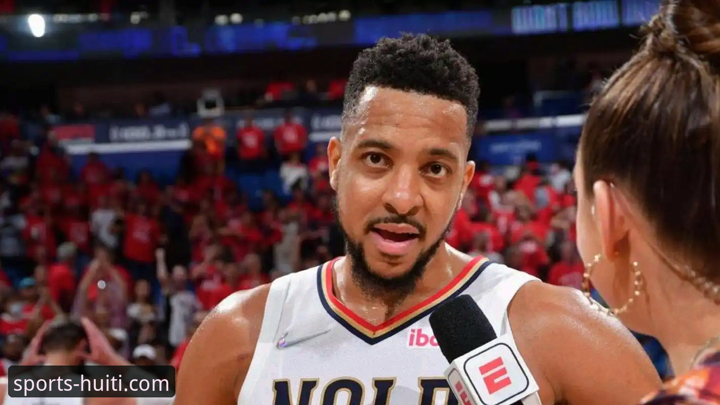 关注NBA最新动态：CJ-麦科勒姆提前与老鹰达成续约，年薪2100万美元